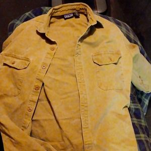 *Vintage* Patagonia Men's Tan Canvas Workshirt (Medium - Fall, 1991)